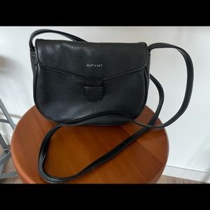 Gorgeous Mat And Nat black purse